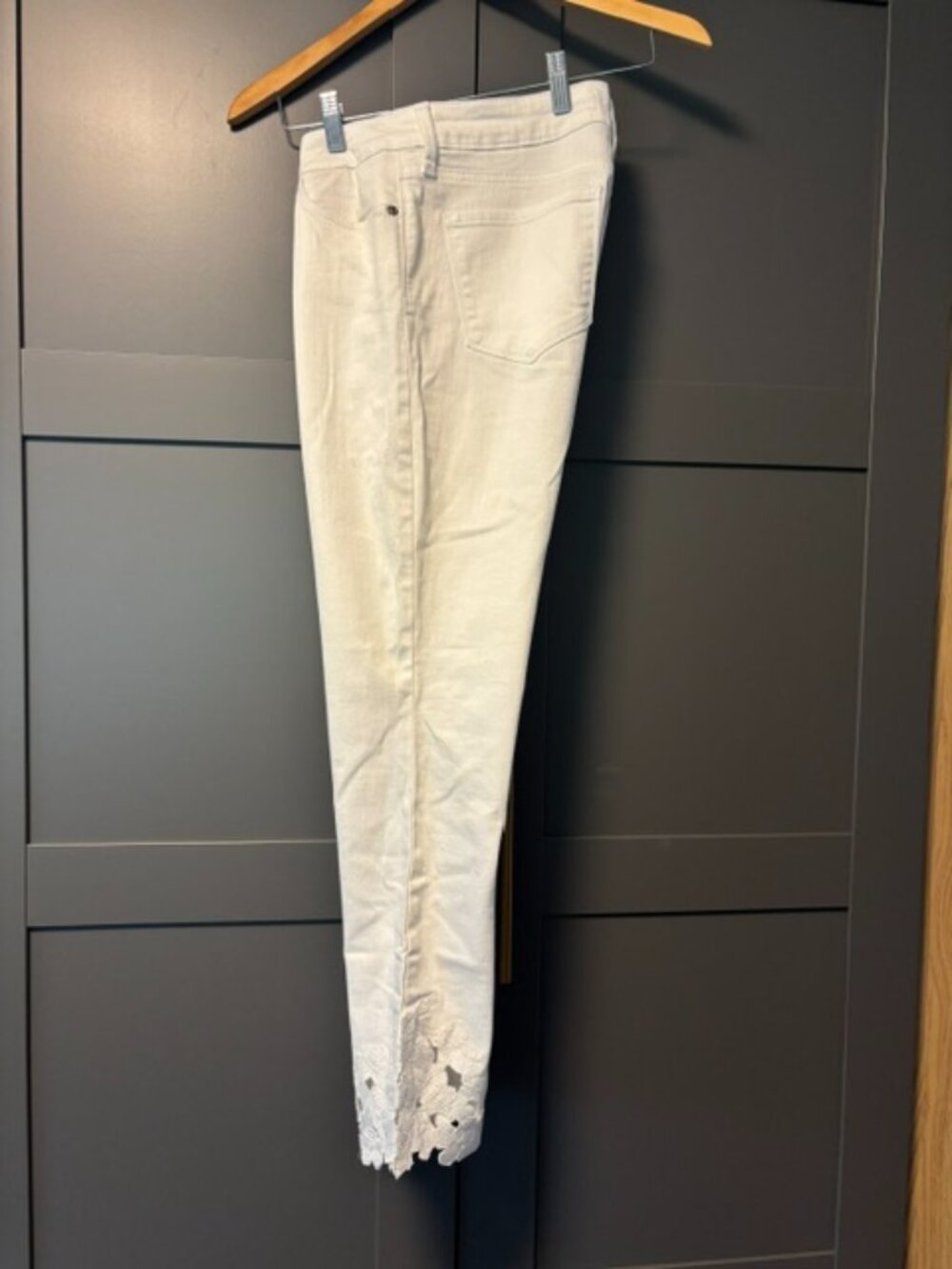 NYDJ (Not Your Daughter's Jeans) Alina Ankle Jeans- Size 6